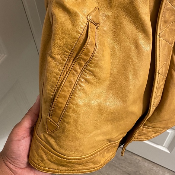 Brand New Tan Genuine leather mens jacket from Danier Leather NEVER WORN - Picture 9 of 14